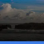 pantai selatan jawa dengan ombak dan pemandangan terbaik | Turtlebin