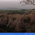 wisata alam Bukittinggi dan Ngarai Sianok yang memukau | Turtlebin